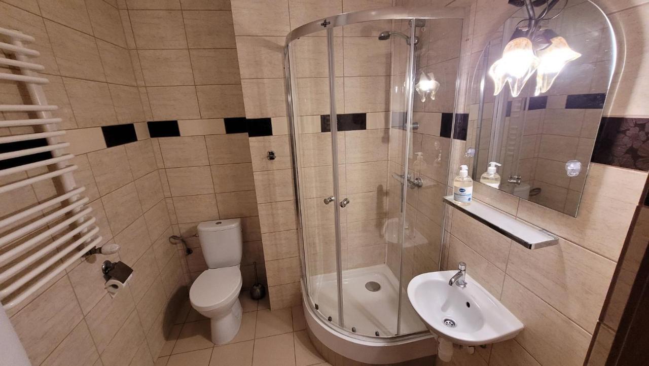 Złota Róża Sedziszow Exterior foto
